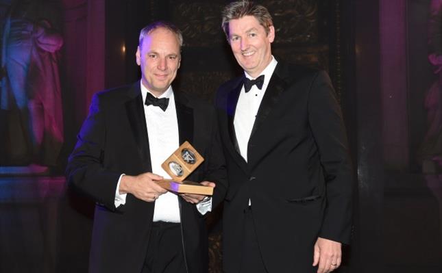 John Bruijnooge (right), SABIC’s Site Director Teesside, receives the CIA Company of the Year Award 2016 from Steve Elliott, Chief Executive of the Chemical Industries Association.